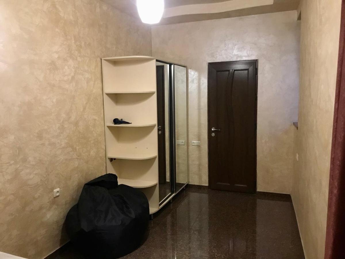 Luxury Apartment With Jacuzzi On Republic Square Erevan Exterior foto